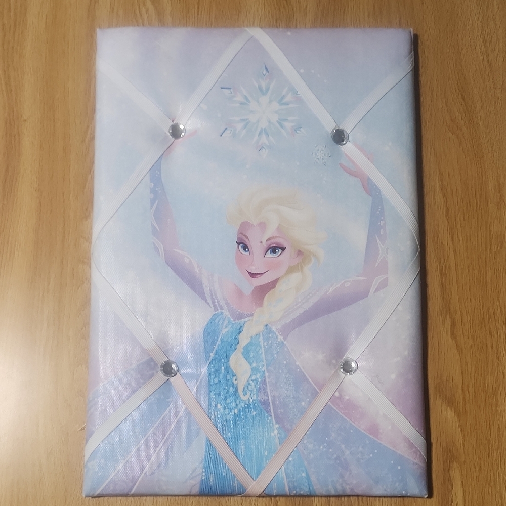 Disney Frozen Wall Decor with Blue and White Accents